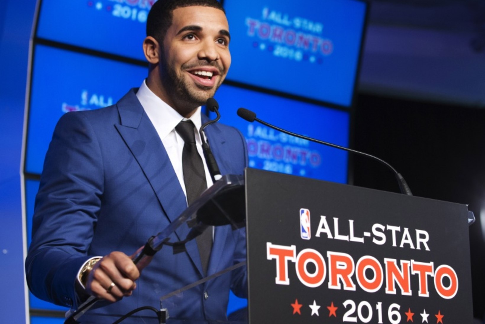 Räpistaar Drake asub NBA klubi "lahedaks" muutma