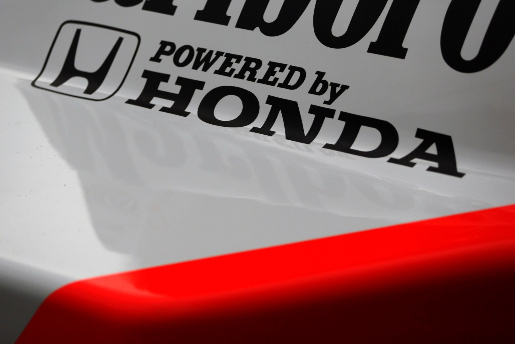 Vormel-1 naasev Honda esitles oma uue mootori häält