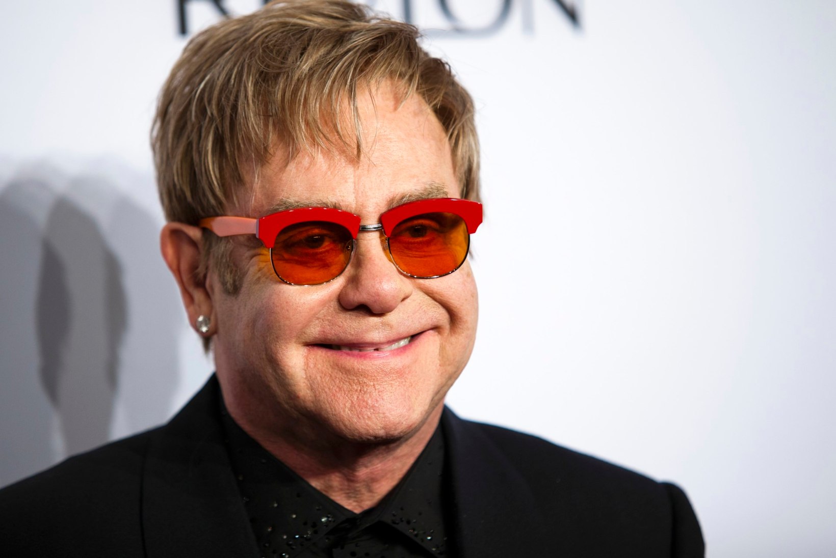 Tom Hardyst saab Elton John