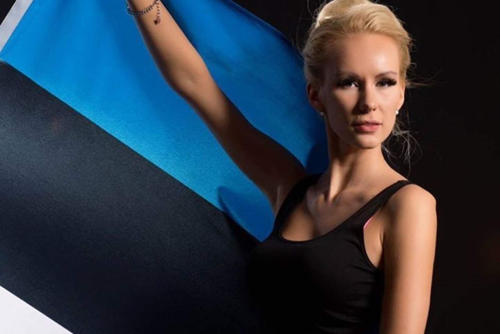 FOTOD: Eestit esindav Kristina "Miss Universumil"