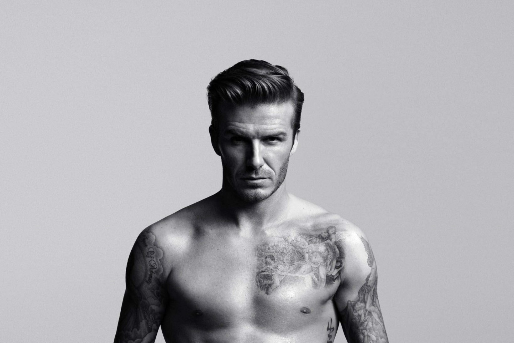 Ettevaatust, seksikad pildid! Beckham ja Ronaldo poseerivad enda disainitud pesus!