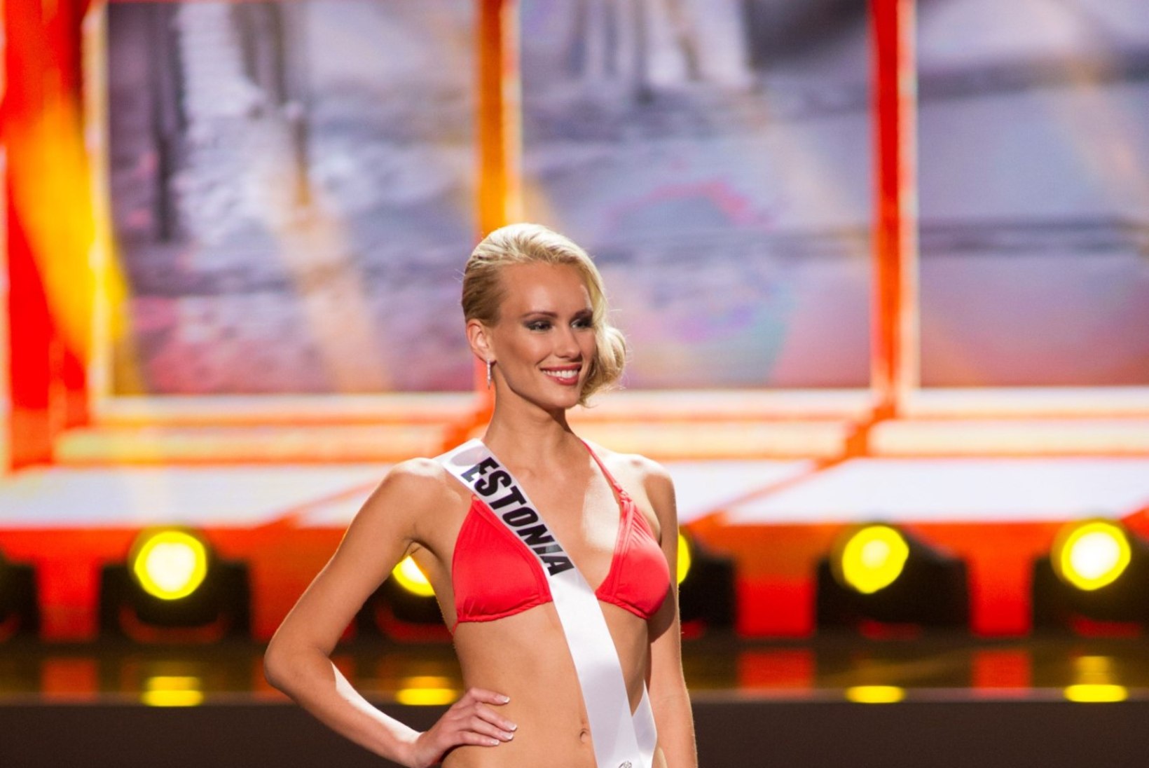 FOTOD: Kristina Karjalainen demonstreeris "Miss Universumil" bikiine