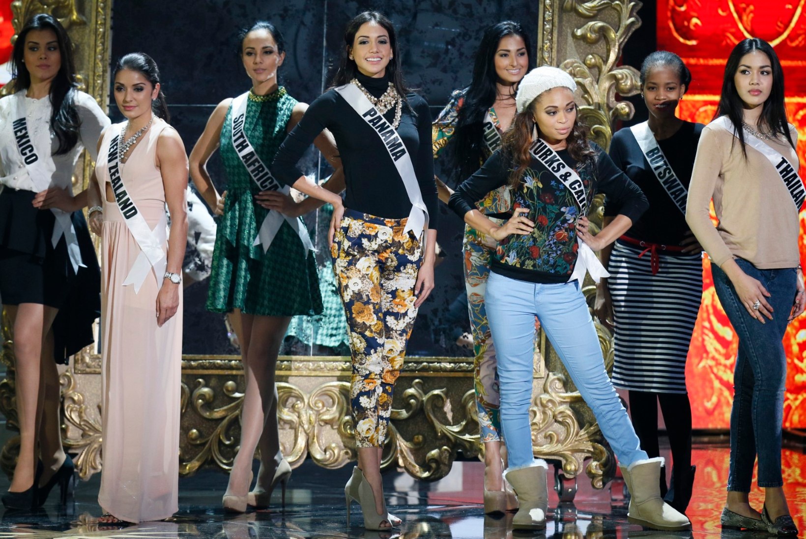 GALERII: "Miss Universumi" kandidaadid näitasid imekauneid õhtukleite