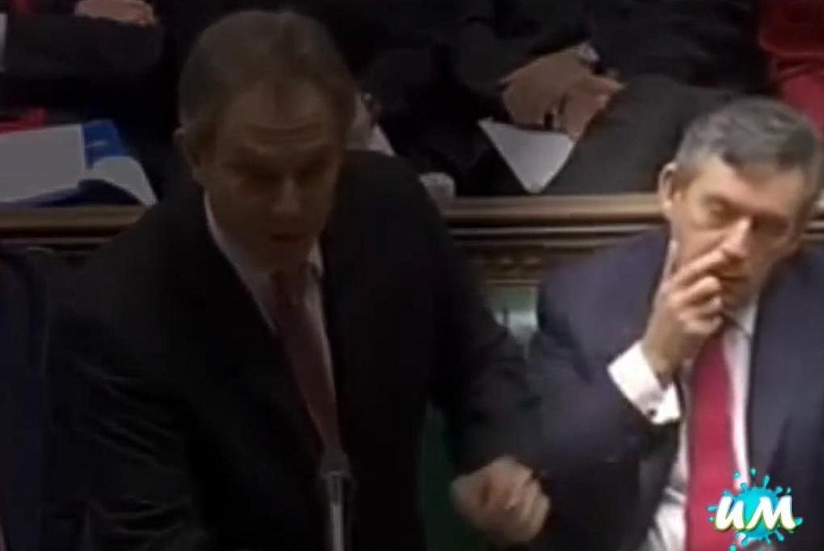 VIDEO: Poliitikud kukuvad, kähmlevad, jäävad magama ja nokivad nina