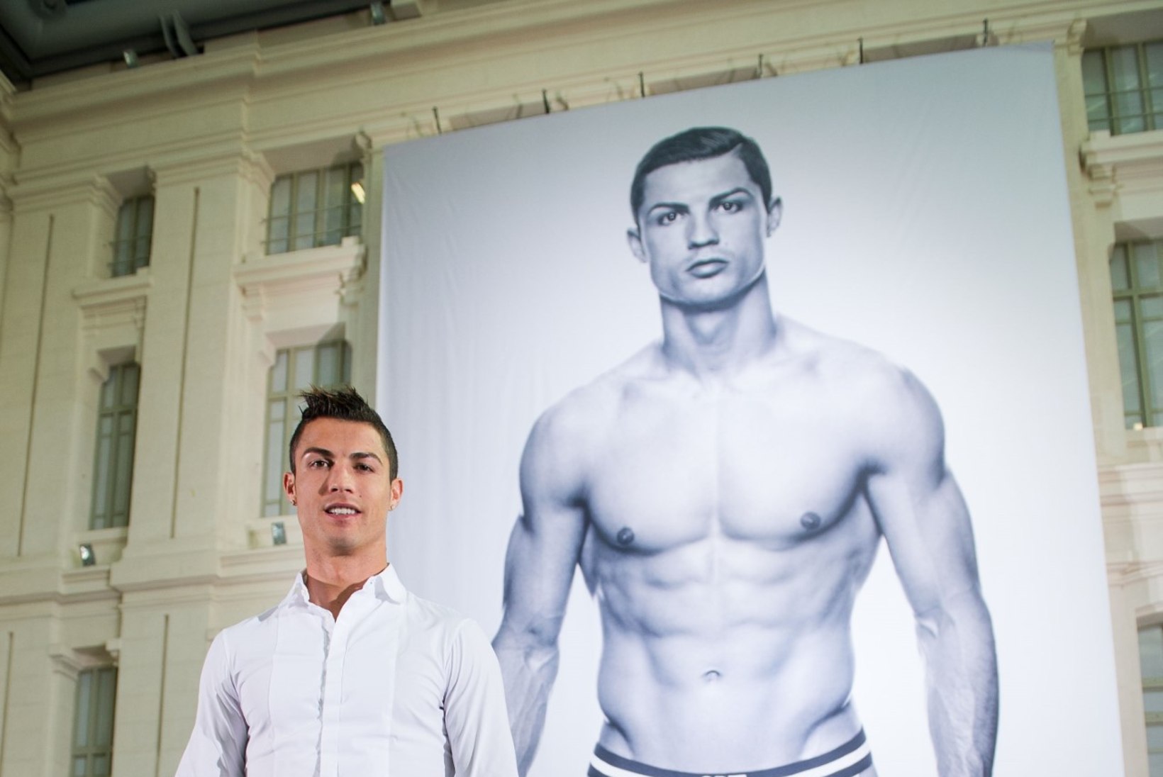 HÕISSA-HÕISSA! Ronaldo trussikud nüüd ka Eestis müügil!