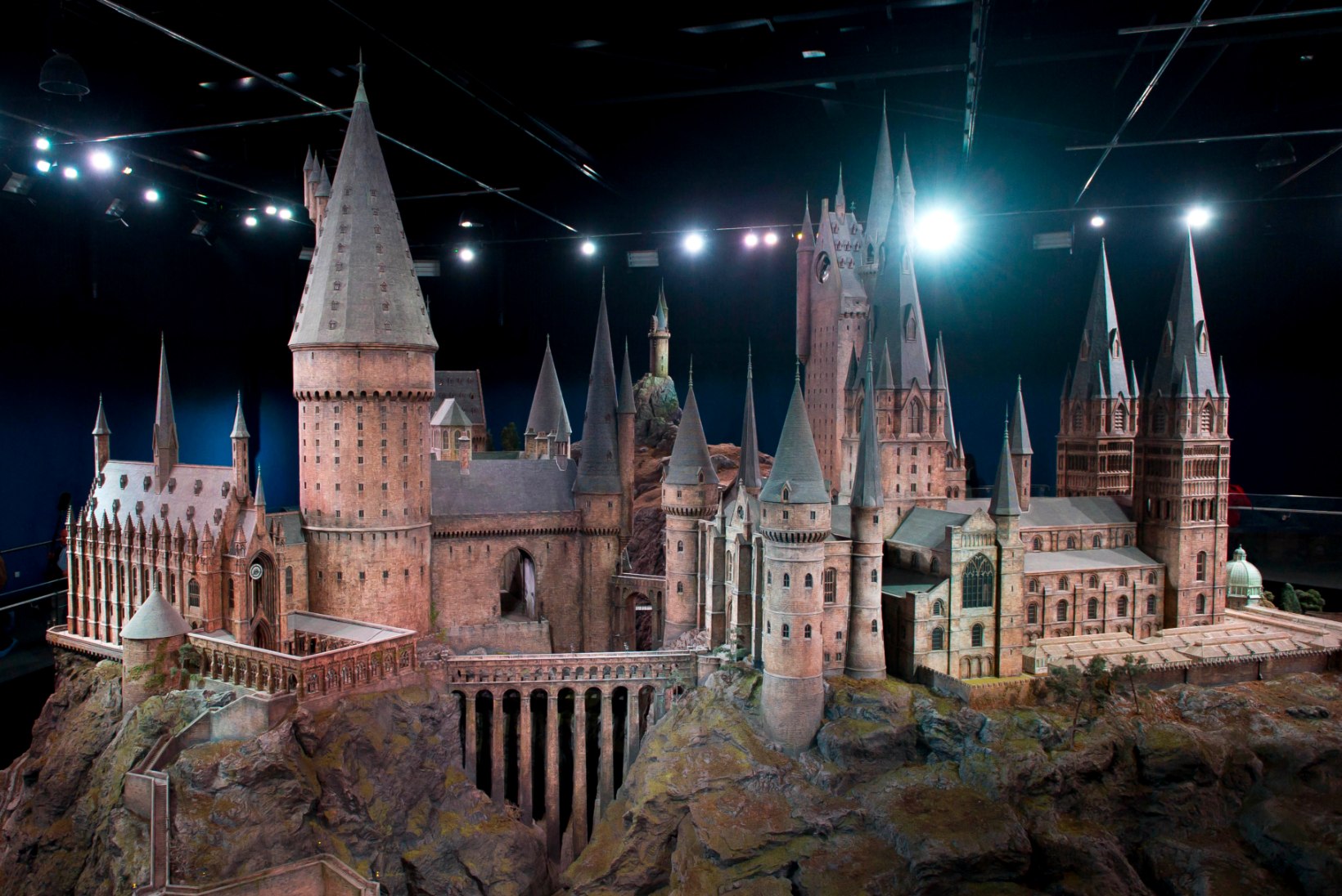Warner Bros hakkab väntama uut Harry Potteri filmi