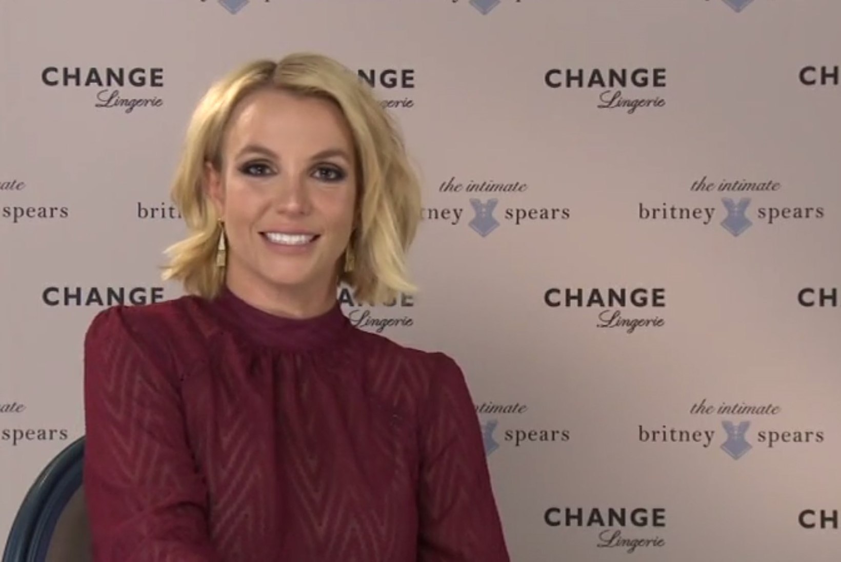 VIDEO: Britney Spears tervitab eestlasi