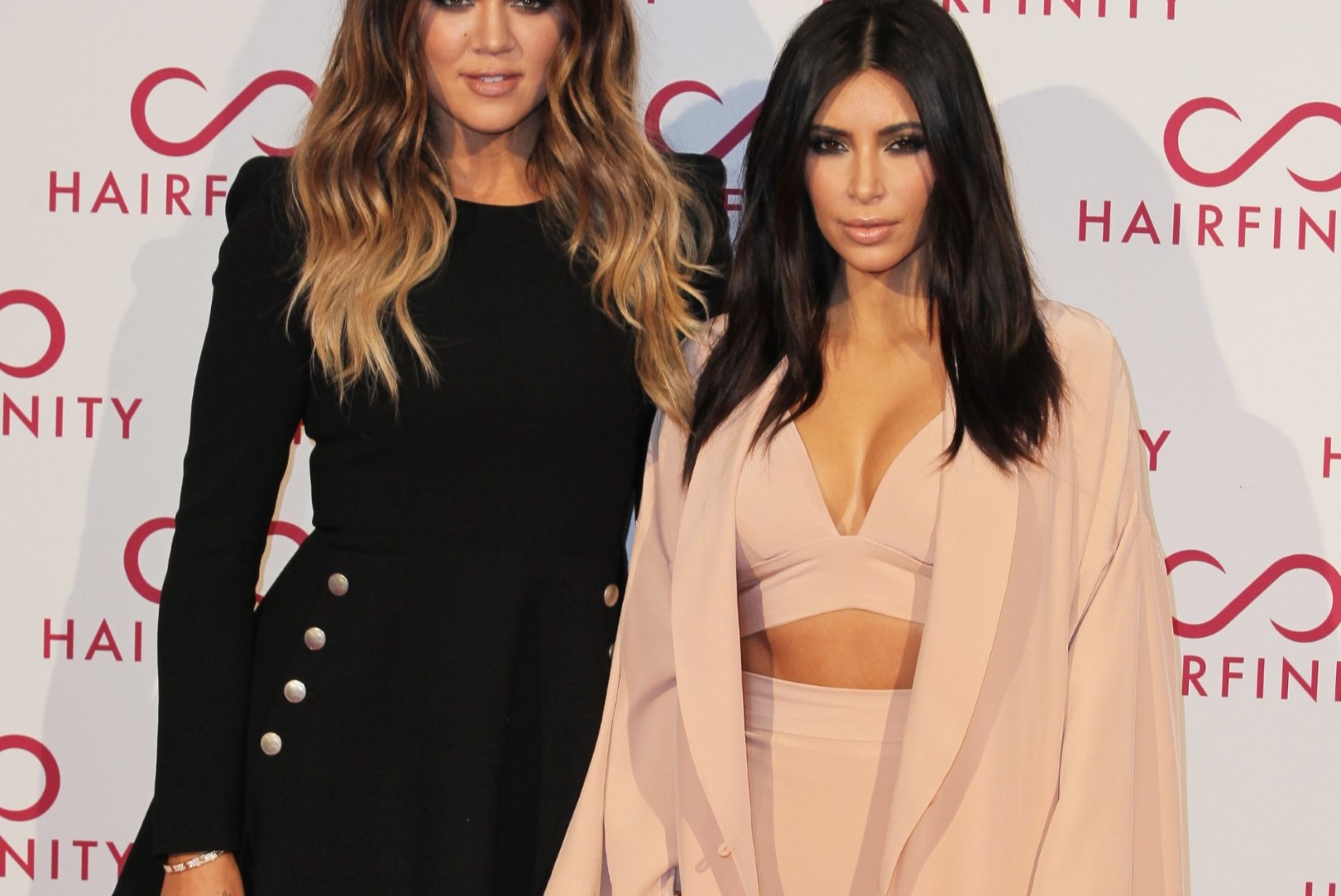 Khloe Kardashian on vanema õe alastifotode üle uhke!