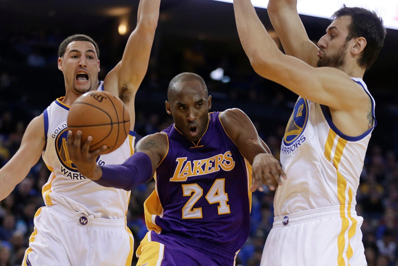 NBA TOP: Kobe Bryant riisub teist päeva järjest koore