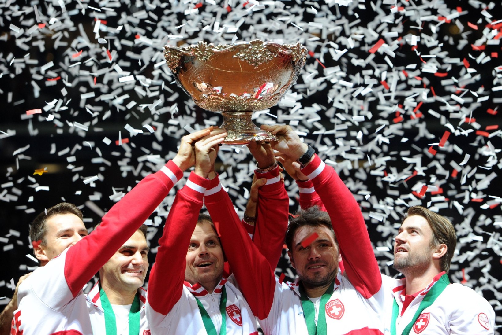 FOTOD: Roger Federer tõi Šveitsile ajaloolise võidu