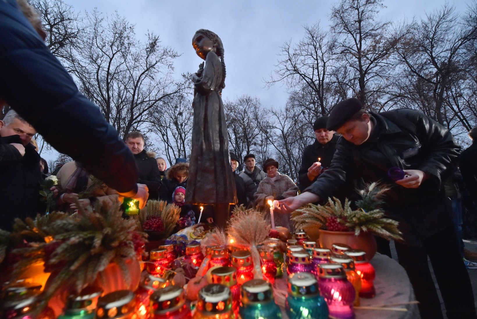 FOTOD: Ukrainas mälestati holodomori ohvreid