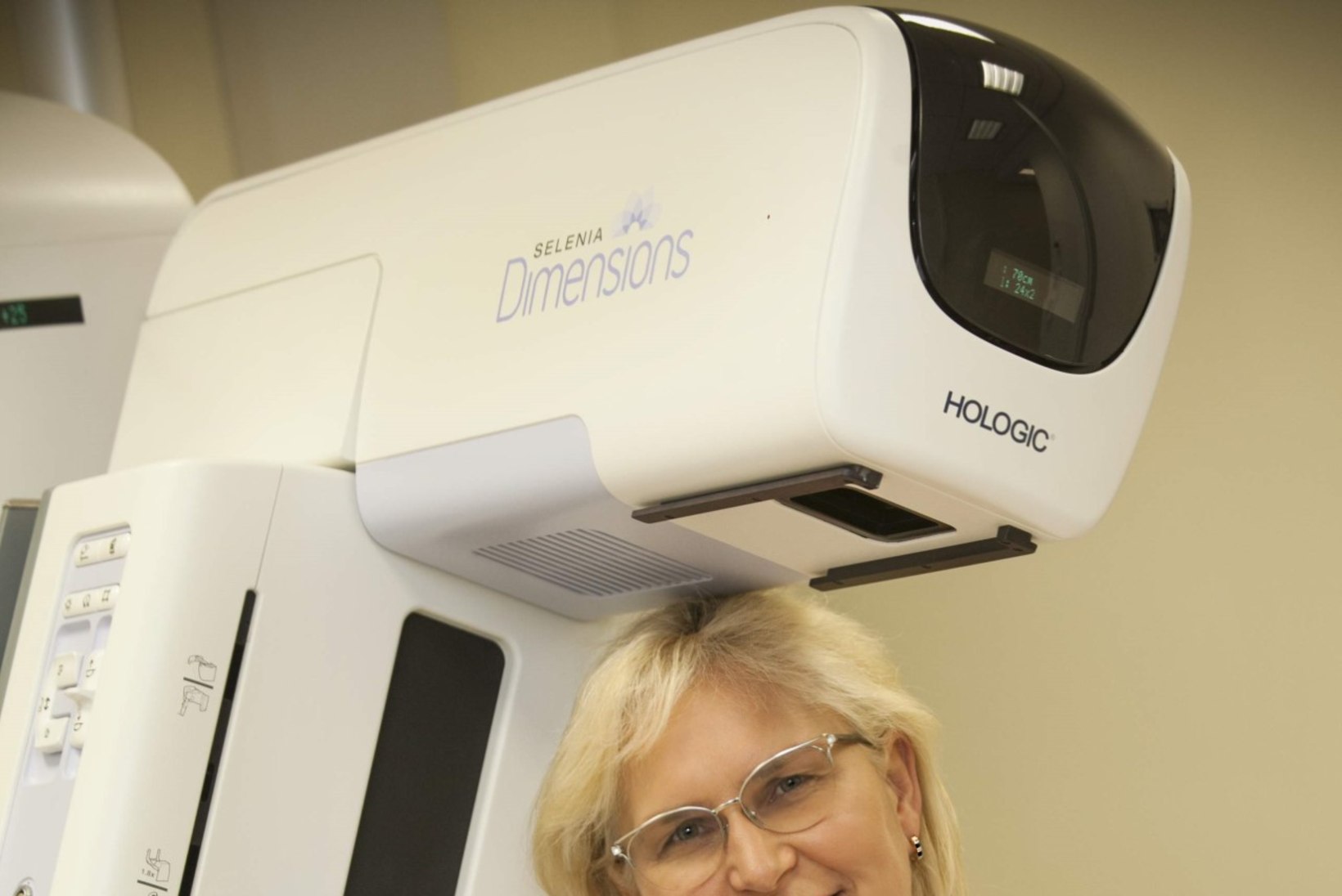 Eestisse jõudnud uudne 3D mammograafia aitab rinnavähki veelgi täpsemalt avastada