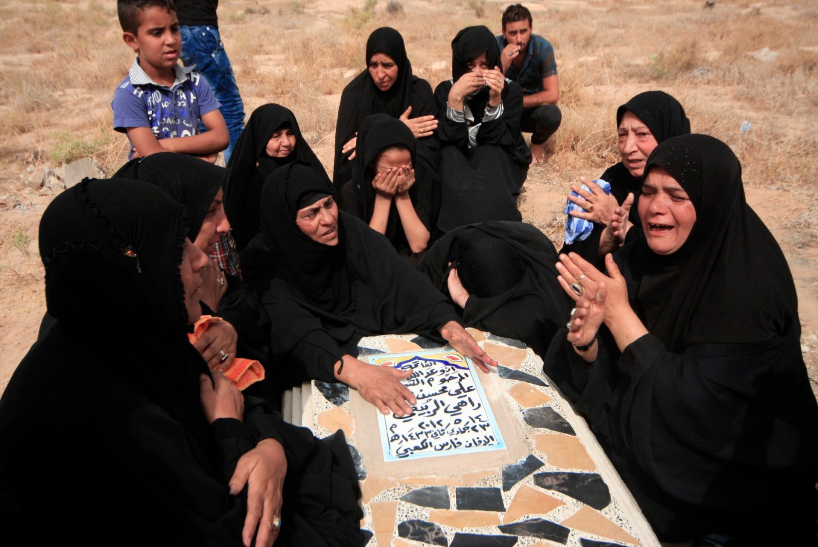KOHUTAV TULEVIK VÕI SURM? Iraagis tapeti 150 naist, sest nad keeldusid ISILi äärmuslastega abiellumast