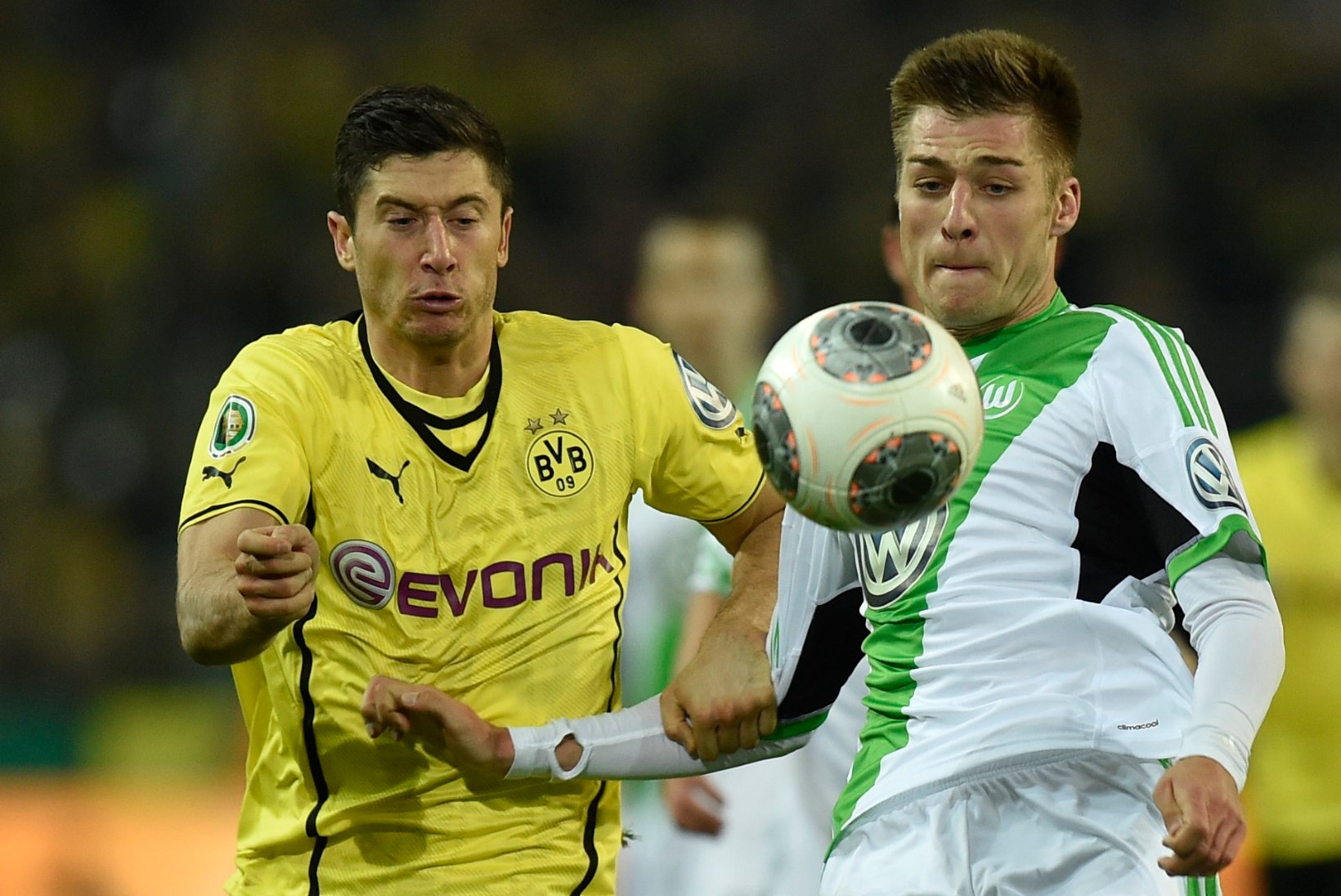 Borussia kasuks 100. värava löönud Lewandowskit ootab finaalmatš tulevase tööandja Bayerni vastu