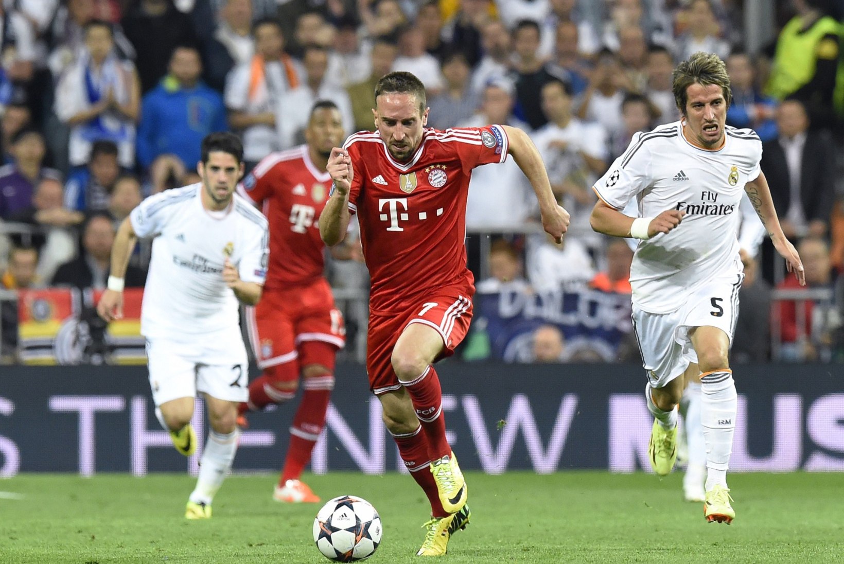 GALERII: Madridi Real hävitas võõrsil Müncheni Bayerni!