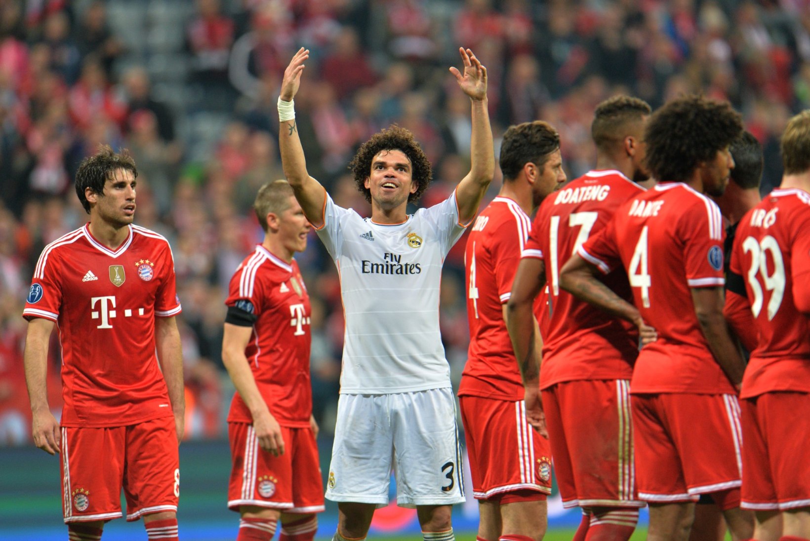 GALERII: Madridi Real hävitas võõrsil Müncheni Bayerni!