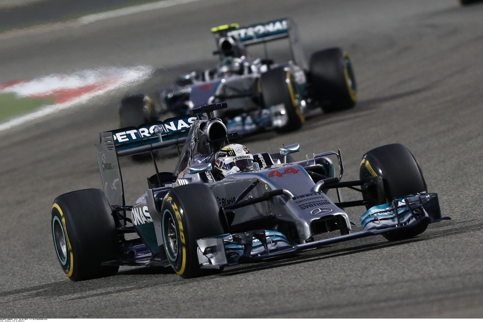 Hamilton: Rosbergi alistamine tekitas fantastilise tunde!