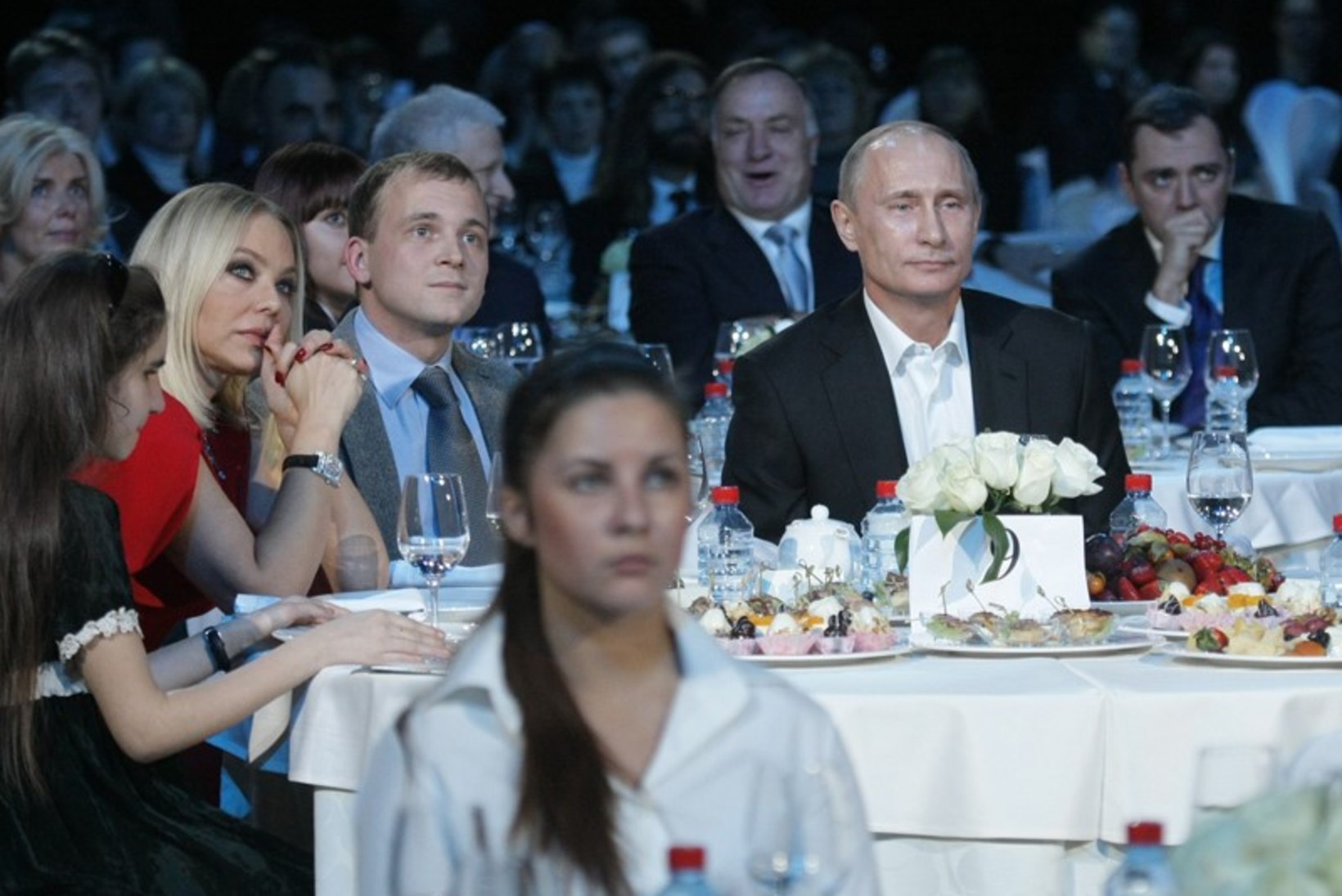 Ornella Muti jättis Putiniga õhtustamiseks ära kolm etendust