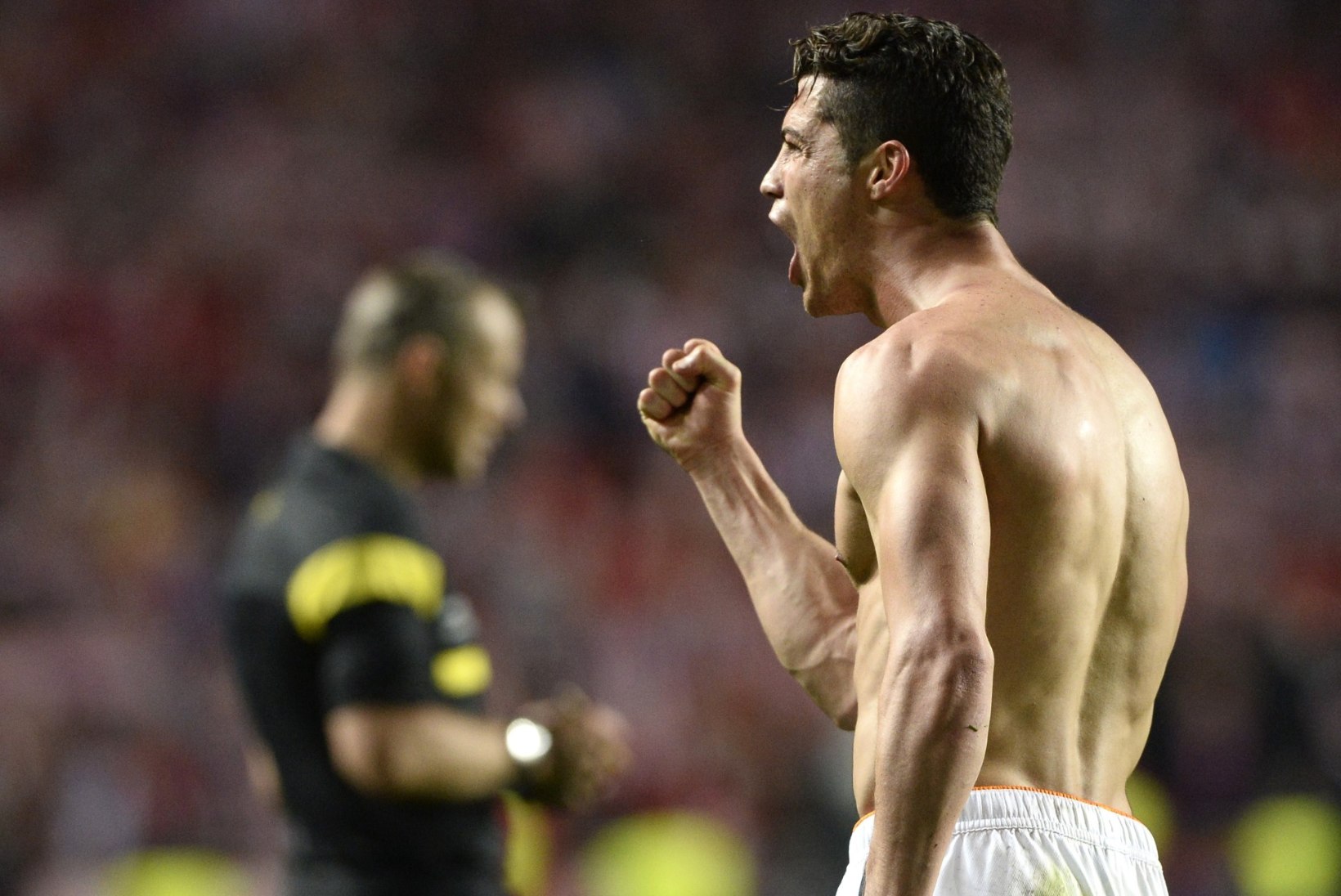 FOTOD: väravat tähistanud Ronaldo näitas ideaalset mehekeha