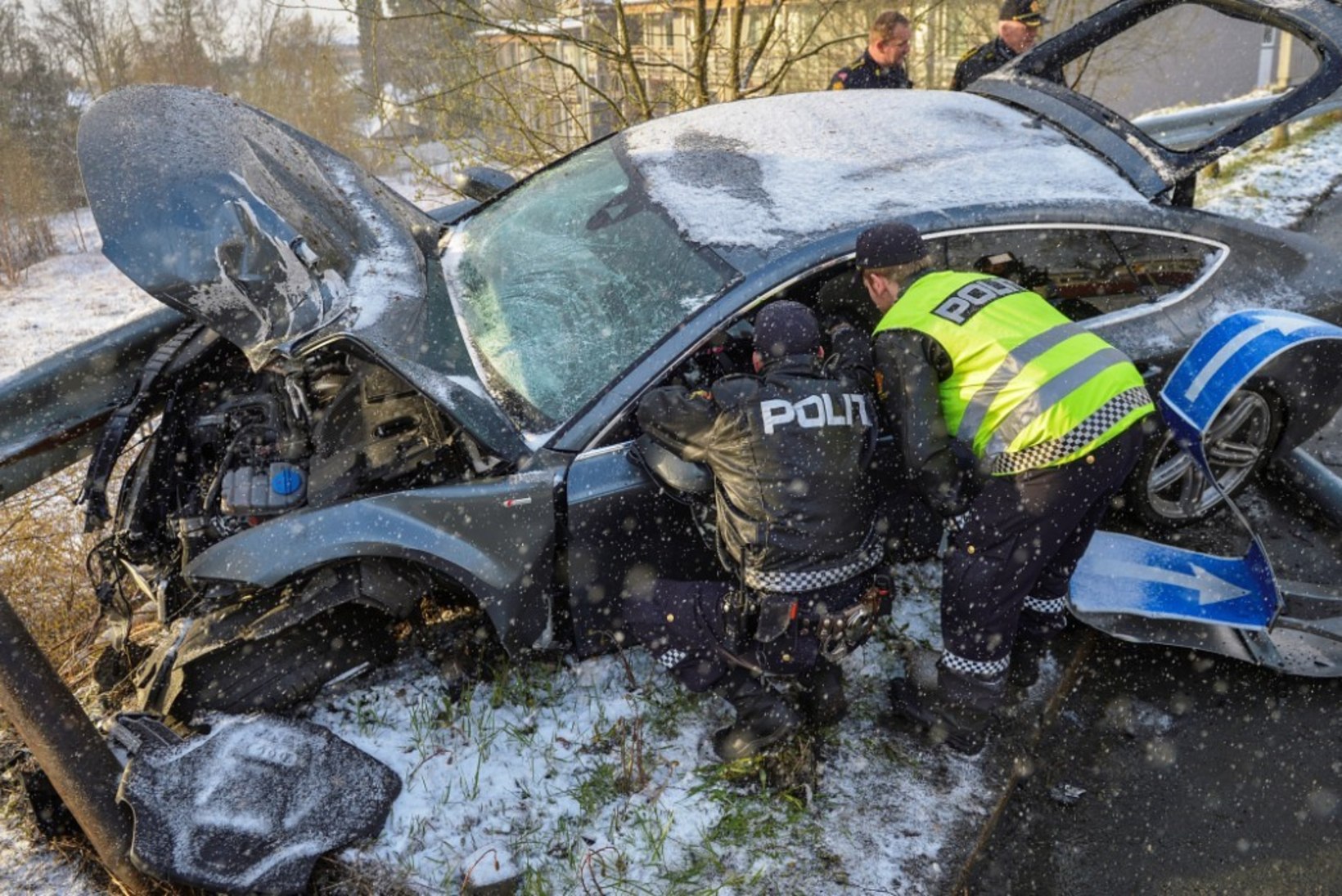FOTOD: Petter Northug sõitis purjus peaga auto romuks!