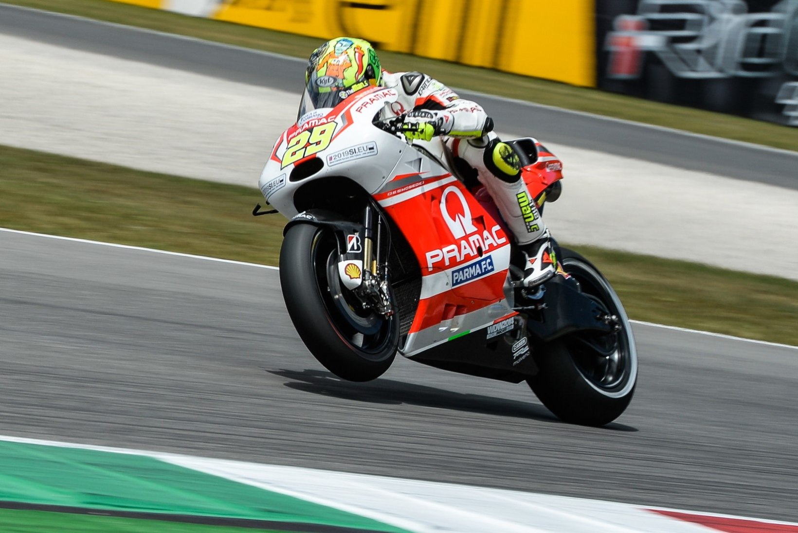 Itaalia ringrajasõitja püstitas MotoGP-sarja kiirusrekordi