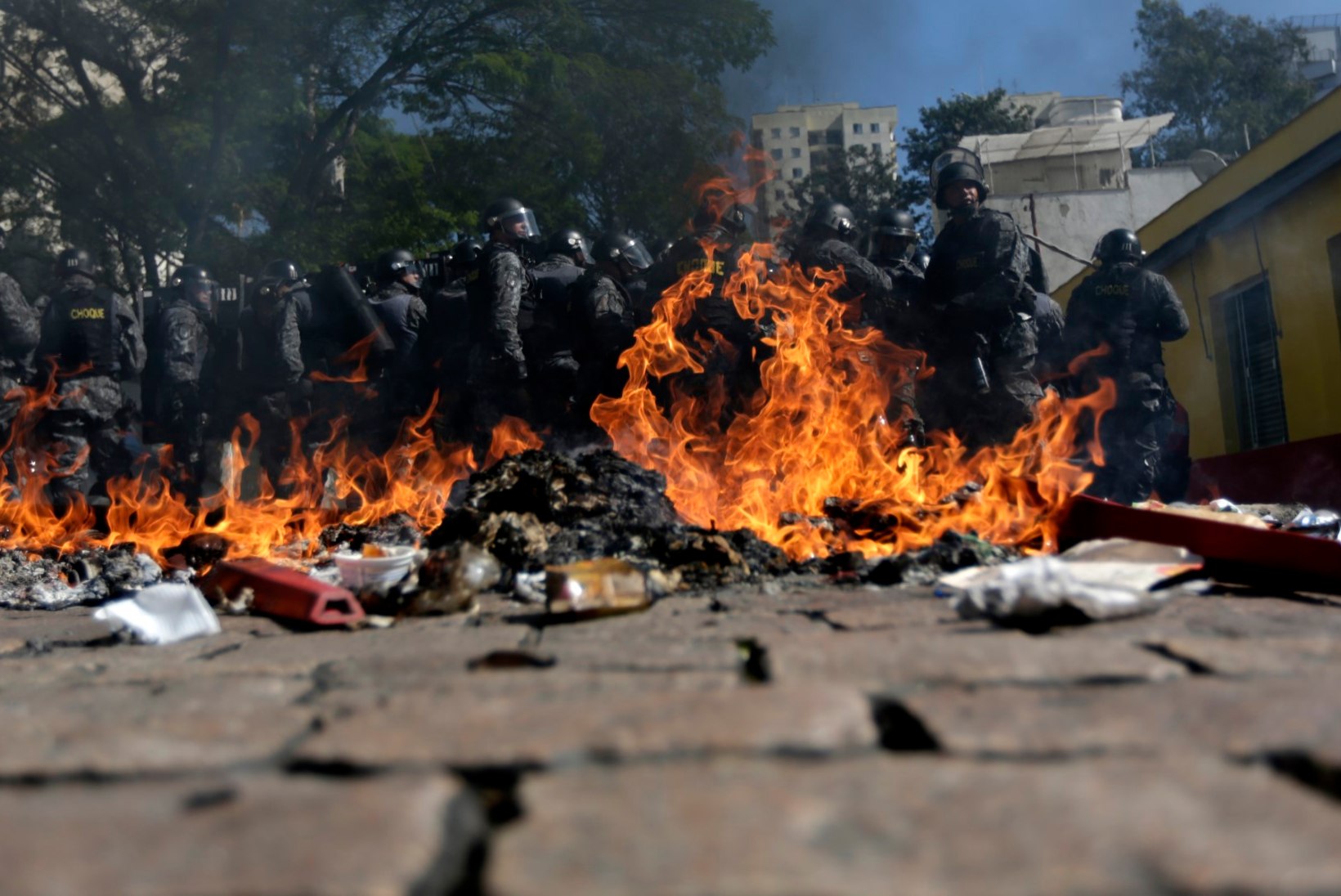 GALERII: Sao Paulos vallandus avamängu eel madin