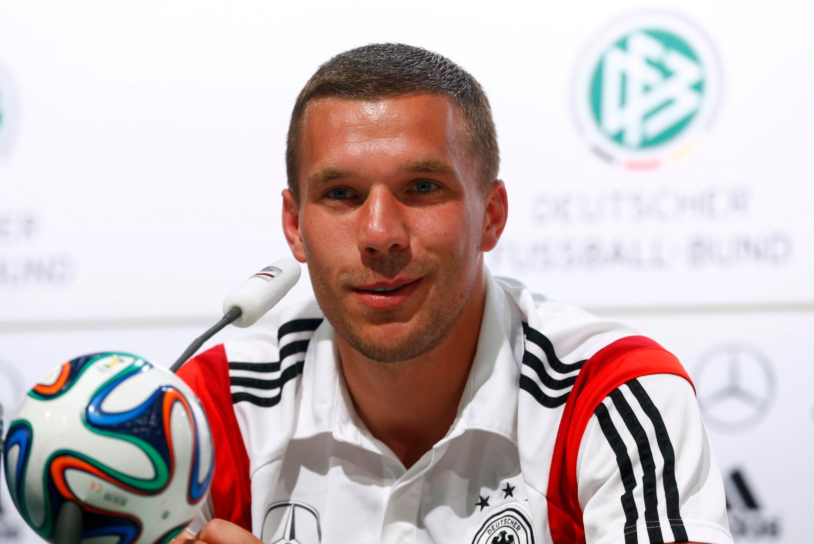 Lukas Podolski pühendas Saksamaa 4:0 võidu Michael Schumacherile