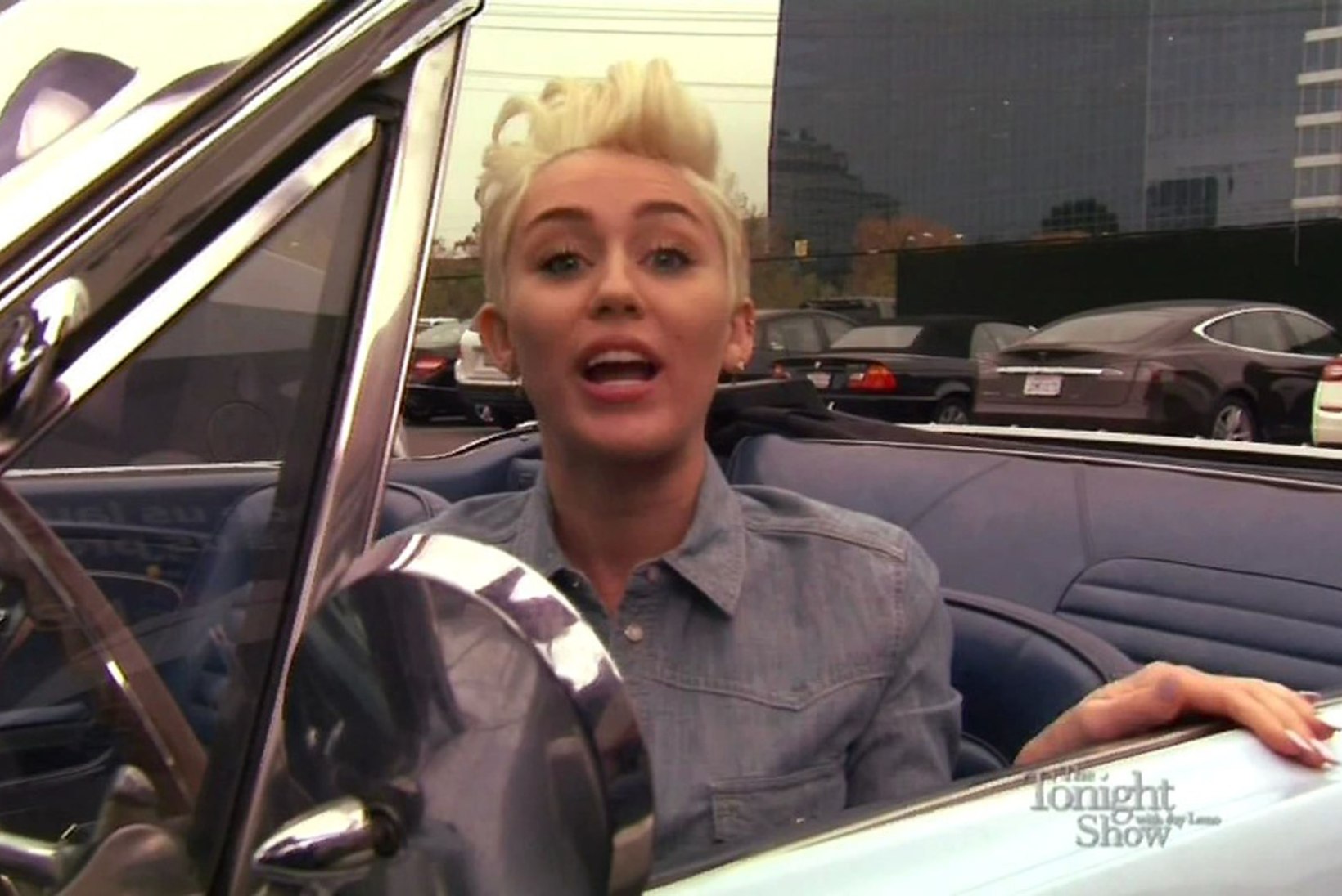 VARGAD STAARE EI PELGA: Miley 75 000 eurot maksnud auto pandi pihta!