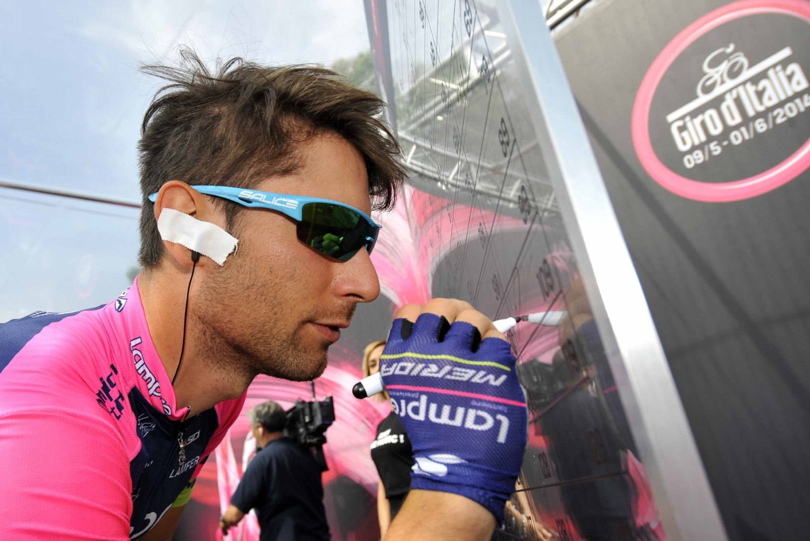 Giro d'Italial kaks etappi võitnud rattur andis positiivse dopinguproovi