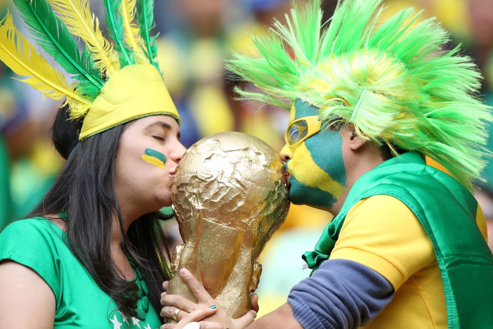 Brasiilia ja Kolumbia pääsesid veerandfinaali
