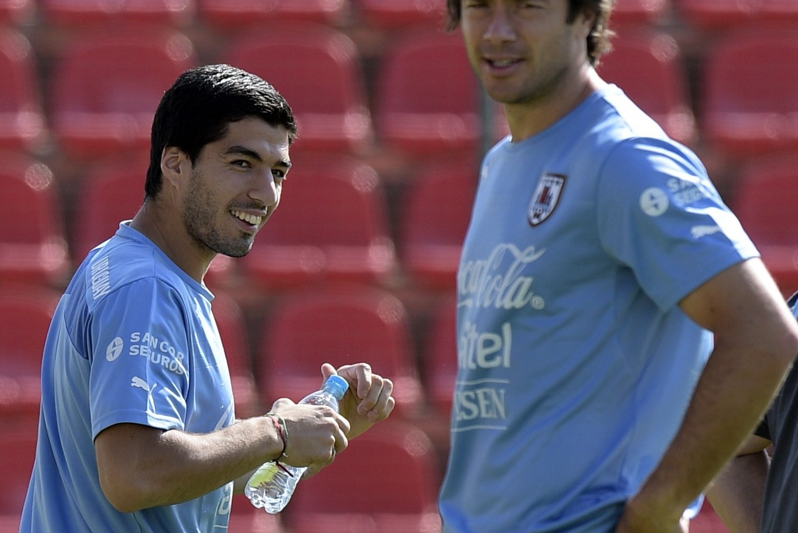 Uruguai kapten: Suarezi inimõigusi on rikutud! 