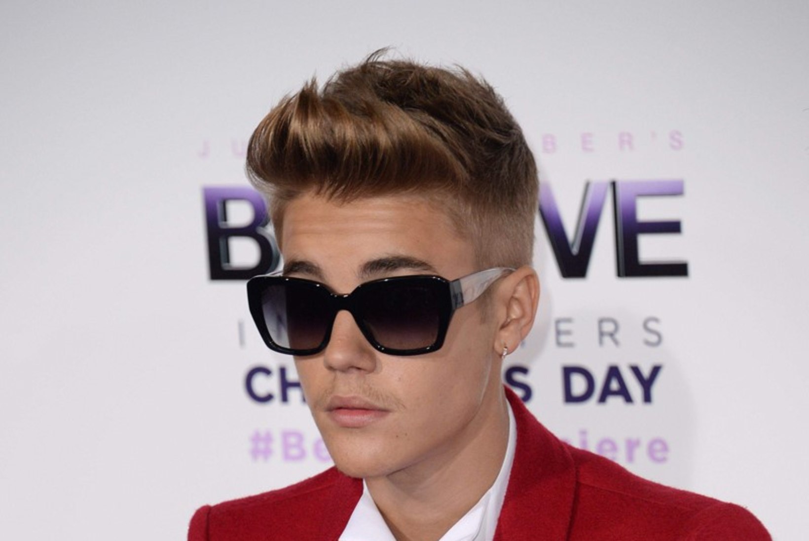 Justin Bieber solvas jälle mustanahalisi
