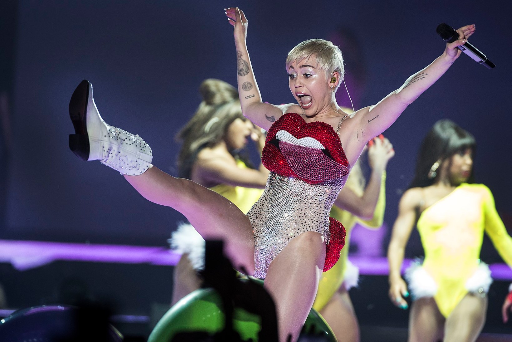 Miley Cyruse maja tühjendanud röövlitel lauljatariga kokkupuudet ei olnud