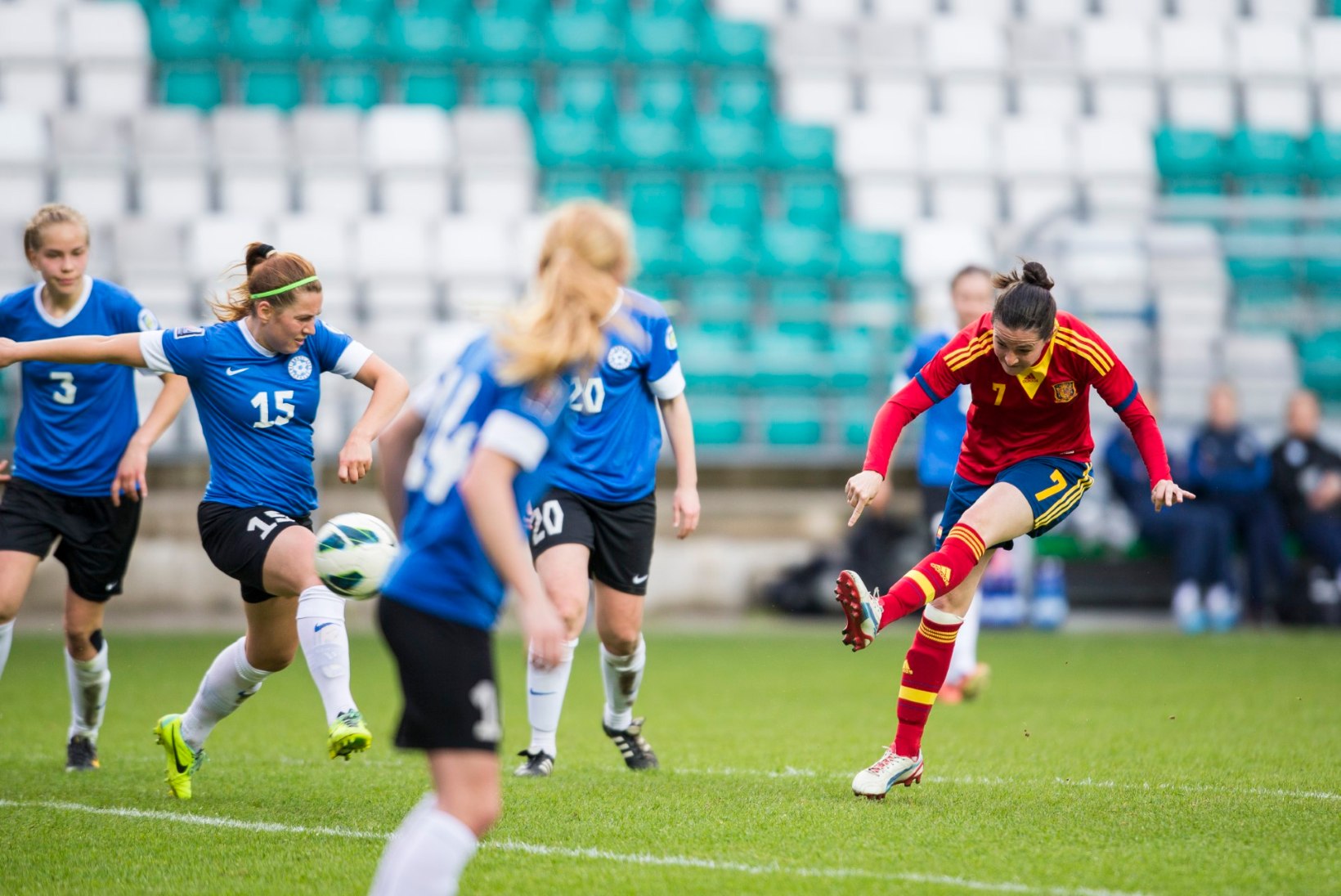 Naiste jalgpallikoondis näitas Lätile ja Leedule koha kätte