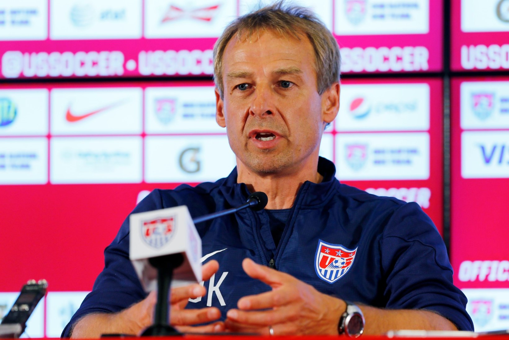 USA peatreener Jürgen Klinsmann: meie mängu Belgiaga vilistav kohtunik teeb mu murelikuks