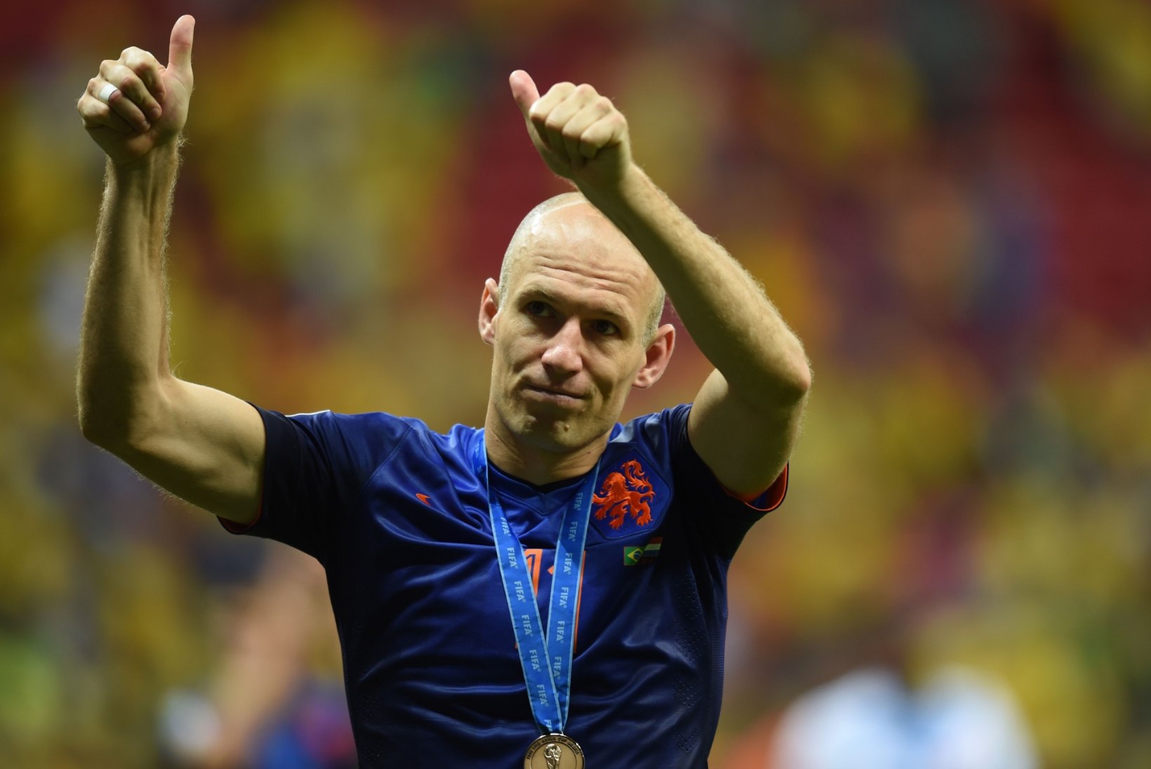 Arjen Robben: kohtunik tegi kõik, et Brasiilia võidaks