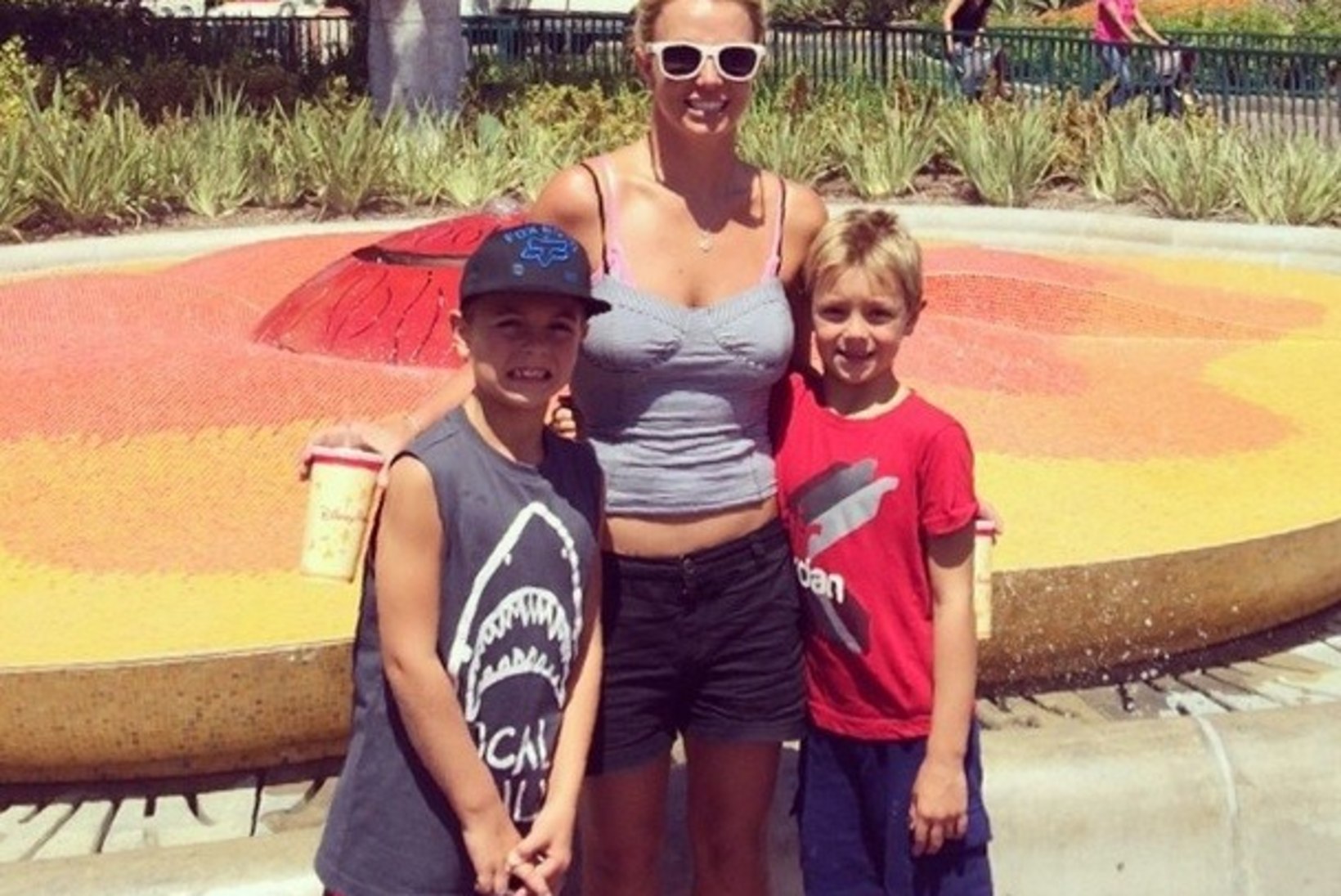PILTUUDIS: Britney Spears viis lapsed Disneylandi