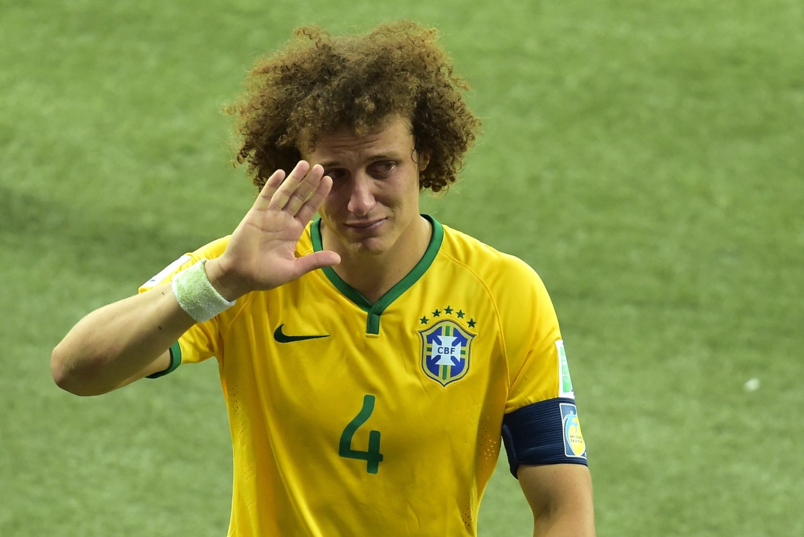Brasiilia kapten David Luiz: palun andestust