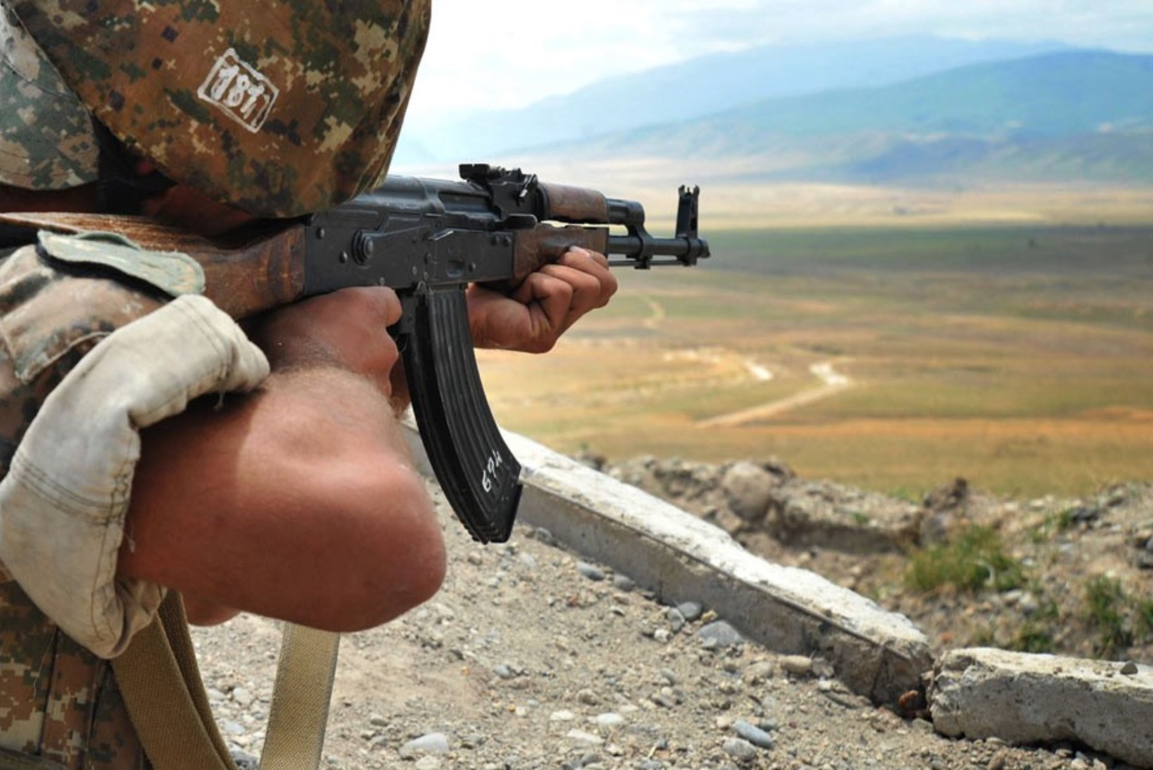 Mägi-Karabahhis on armeenlaste ja aserite tulevahetustes hukkunud 15 sõdurit