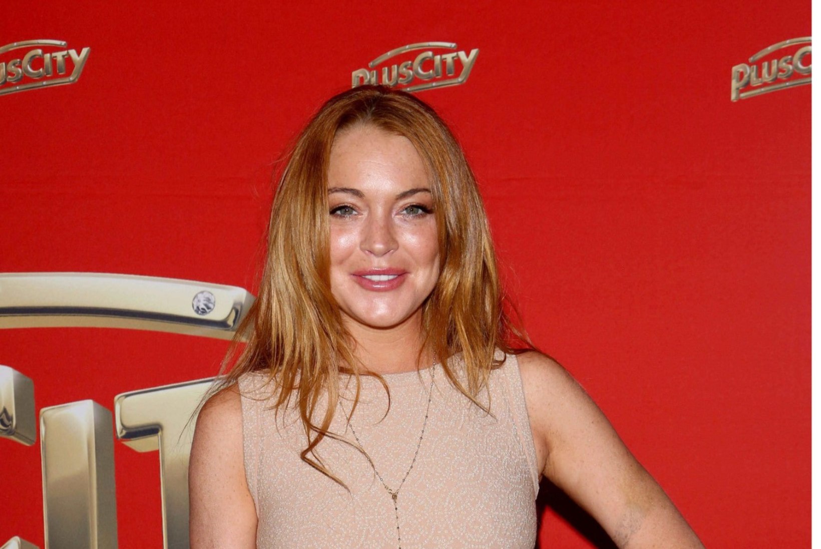 Lindsay Lohanil on plaanis kirjutada paljastav elulooraamat