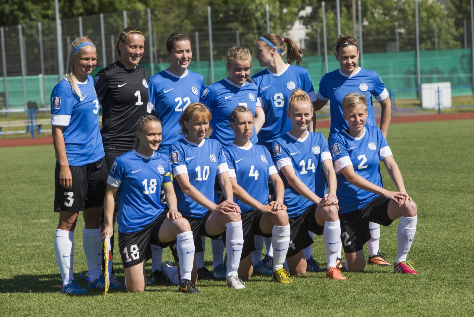 Naiste jalgpalli arengut pärsib "väikese Eesti sündroom"