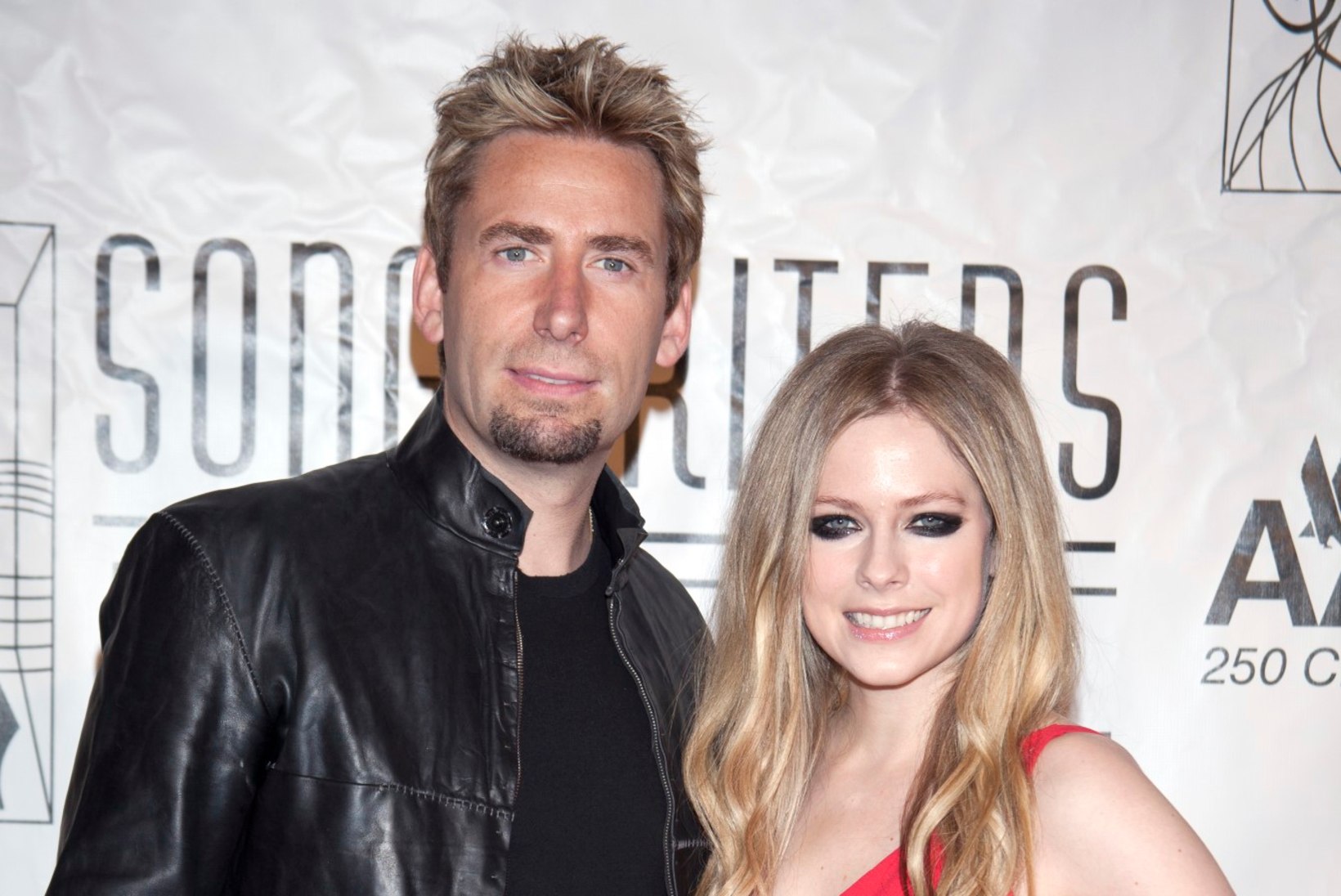 Rokitšikk Avril Lavigne’i teinegi abielu jooksis karile