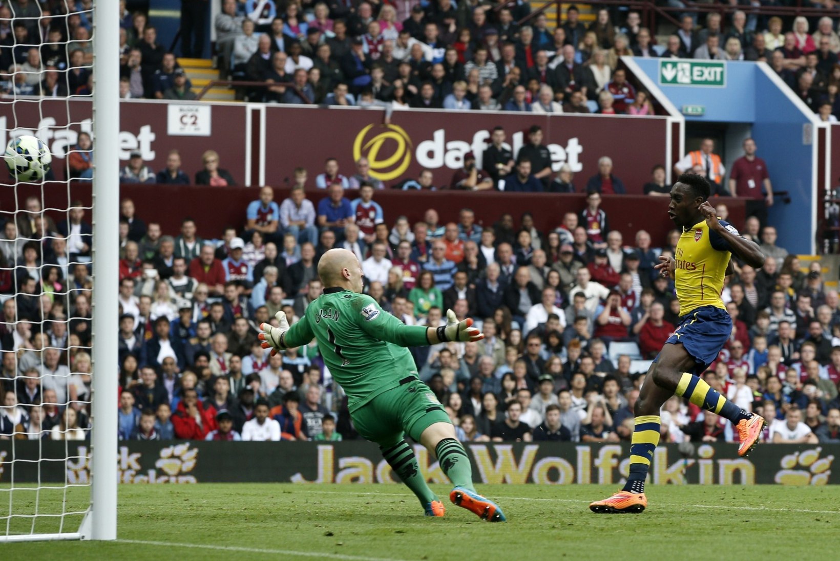 FOTOD: Arsenal lõi nelja minutiga kolm väravat, Liverpool sai teise kaotuse järjest