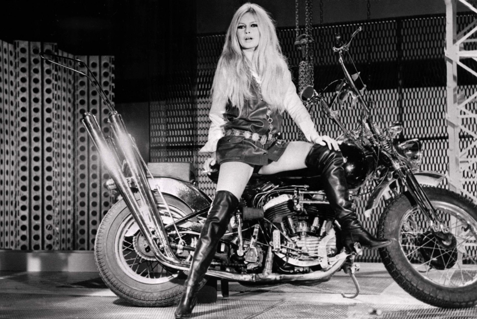 Brigitte Bardot — pealaest jalatallani amoraalne naine