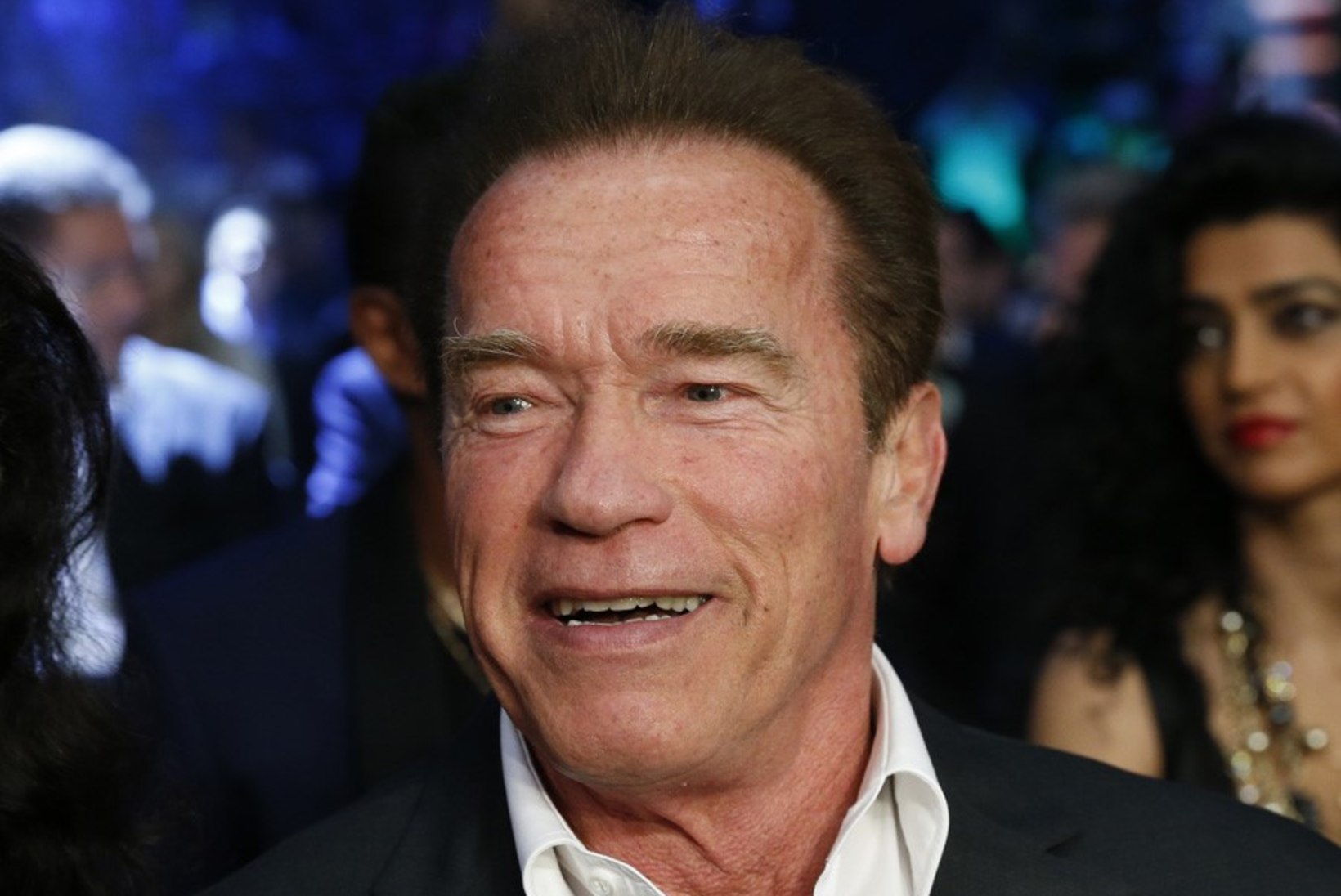 Arnold Schwarzeneggeri poeg tutvustas isale tulevast miniat  