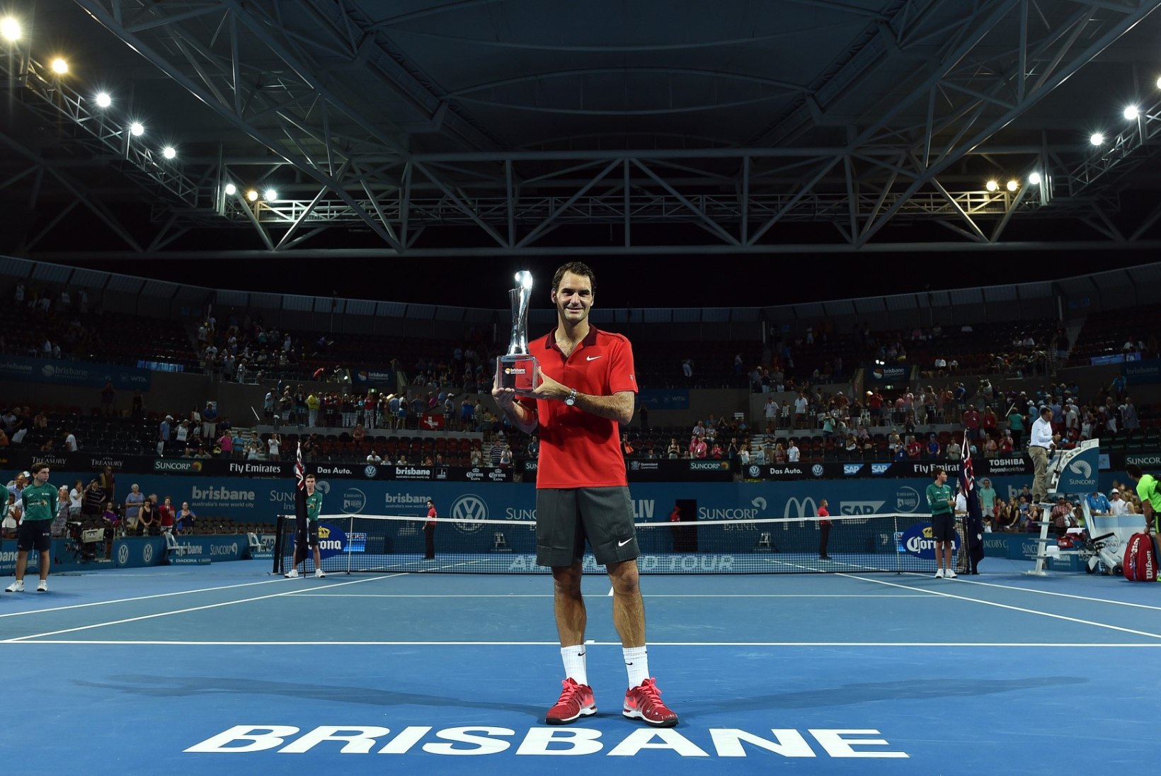 GALERII: Brisbane'is löömatuks jäänud Federer saavutas karjääri 1000. matšivõidu!