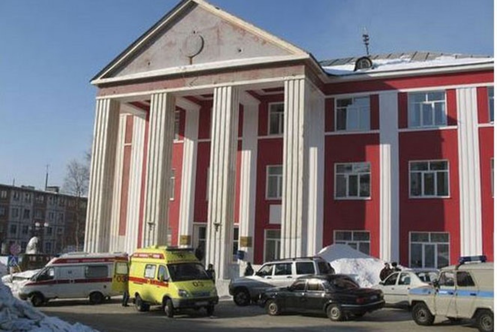 Venemaa linnakeses, kus filmiti "Leviaatani" tappis meeleheitel ettevõtja linnajuhid 