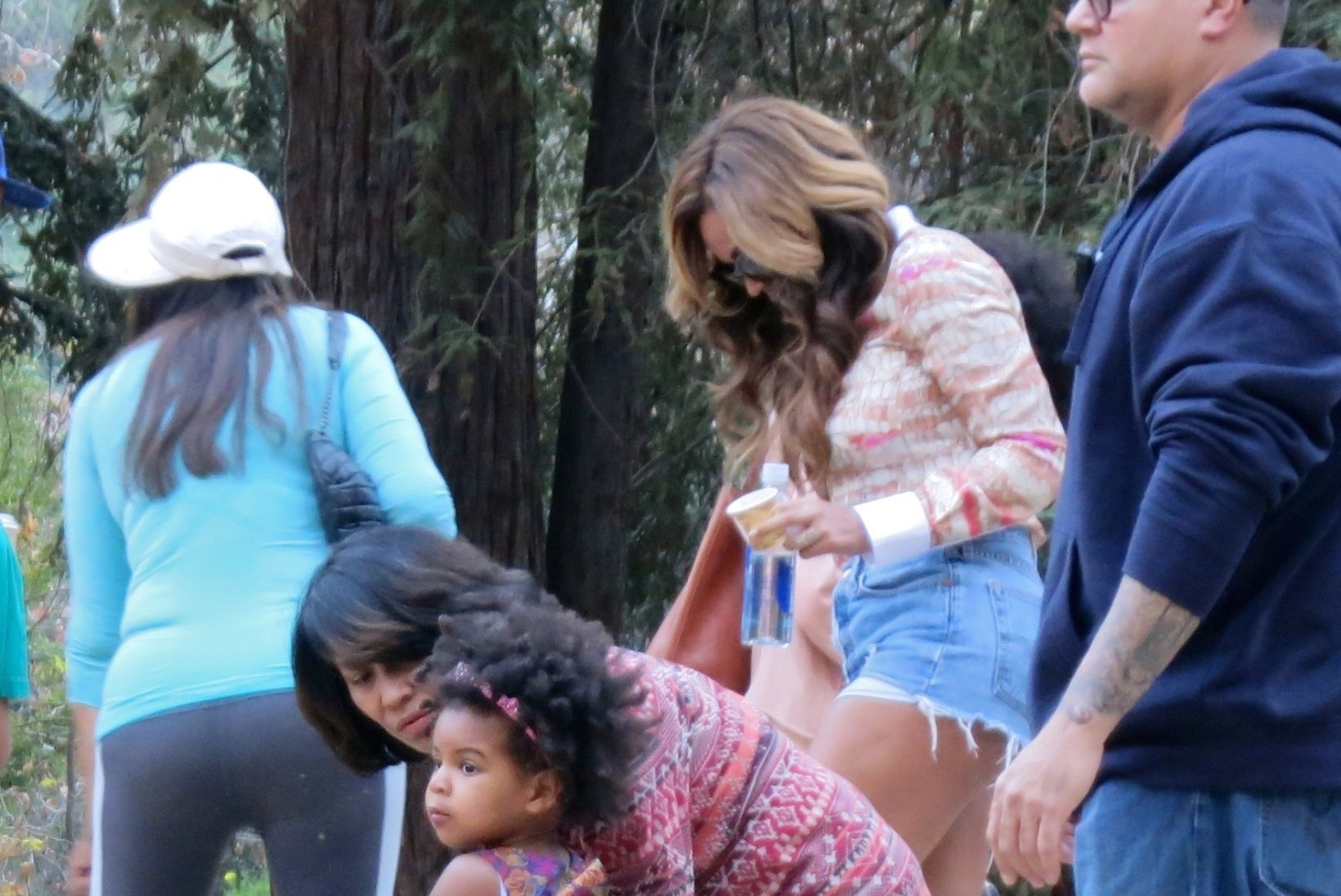 ARMSAD KAADRID: Beyoncé viis pisitütre parki mängima