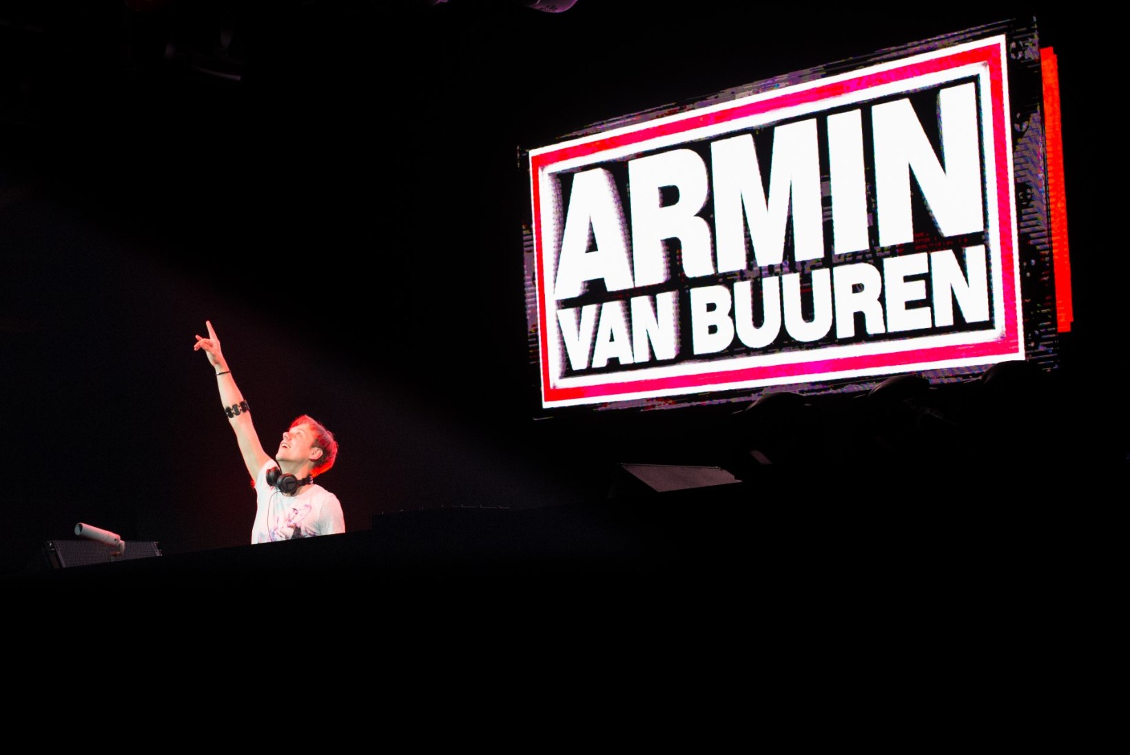 Weekend Festivalil esinevad ka Armin Van Buuren ja Hardwell