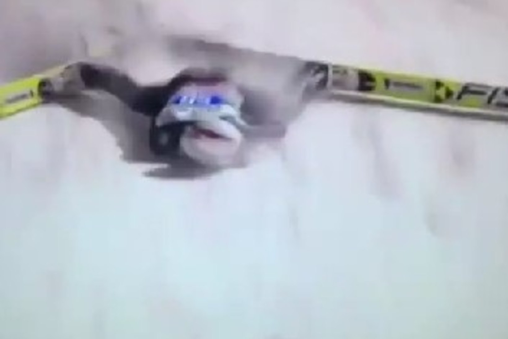 VIDEO ja FOTOD: näoli vastu maandumisnõlva! Nelja hüppemäe turnee lõppes Šveitsi ässa Simon Ammanni võika kukkumisega